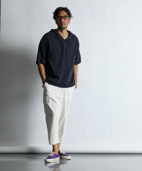 The DUFFER of ST.GEORGE（ザダファーオブセントジョージ）の「LIGHT PONTE CROPPED CARGO PANTS：ライトポンチ ジャージ素材 クロップド カーゴパンツ（カーゴパンツ・メンズ・カーキ/ホワイト/チャコールグレー/ネイビー・X-LARGE/LARGE/MEDIUM/SMALL）」の6枚目の写真