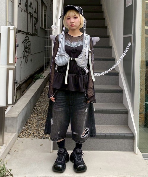 Candy Stripper（キャンディストリッパー）の「MULTI WAY DAMAGE LAYERED DENIM パンツ（デニムパンツ・レディース・ライトインディゴブルー/ブラック・FREE）」の20枚目の写真