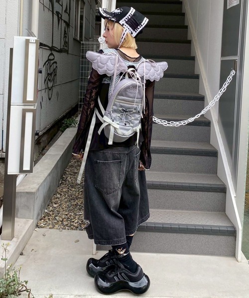 Candy Stripper（キャンディストリッパー）の「MULTI WAY DAMAGE LAYERED DENIM パンツ（デニムパンツ・レディース・ライトインディゴブルー/ブラック・FREE）」の21枚目の写真