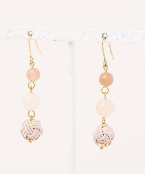tone（トーン）の「【Shin】[シン]水引と天然石のピアス(MA)（ピアス（両耳用）・レディース・オレンジ/ブルー系/ピンク/レッド系その他2/レッド系その他3/ベージュ系その他/ブラウン系その他/ブルー系2/ターコイズブルー/ブルー/その他/グリーン系その他/ブルー系その他/その他2/ブラック/ブラウン系2/ブラウン/グリーン/その他4/グリーン系3/その他6/その他3/その他5/グリーン系2/スカイブルー系2/ブルー系3/その他7/A/オレンジ系2/オレンジ系3・FREE）」の7枚目の写真