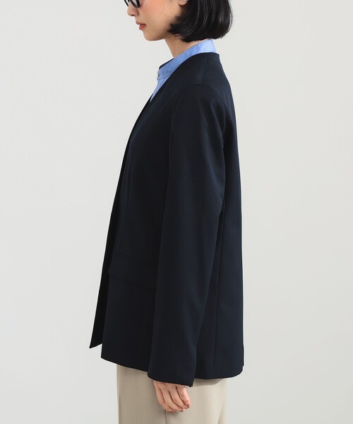 Demi-Luxe BEAMS（デミルクス ビームス）の「【1/9再値下げ】ポリエステル ウール ラペルレス ジャケット（その他アウター・レディース・ベージュ/ネイビー・36/38）」の4枚目の写真