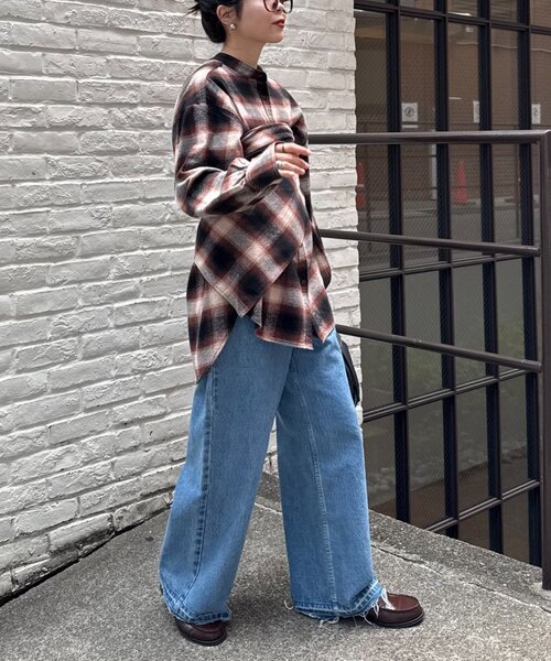 CIAOPANIC TYPY（チャオパニックティピー）の「【アレンジ自由自在】スカーフ付きボリュームスリーブチェックシャツ（シャツ/ブラウス・レディース・ベージュ/ネイビー/ブラウン・ONE SIZE）」の12枚目の写真