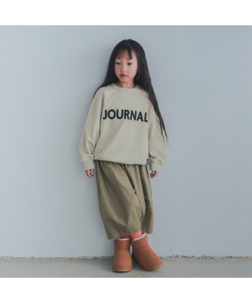 ZERO standerd(ゼロスタンダード)の「ゼロスタンダード JOURNAL トレーナー(スウェット・キッズ・サンドベージュ/パープル/ブラック・110cm/120cm/130cm/140cm/150cm/160cm/100cm)」の6枚目の写真