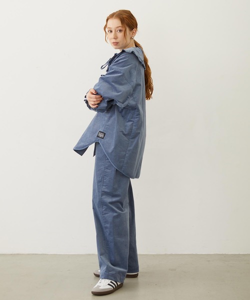 MILKFED.(ミルクフェド)の「BIG COLLAR CORDUROY SHIRT(シャツ/ブラウス・レディース・オフホワイト/ライトブルー/ブラウン・ONE SIZE)」の8枚目の写真