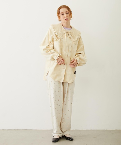 MILKFED.(ミルクフェド)の「BIG COLLAR CORDUROY SHIRT(シャツ/ブラウス・レディース・オフホワイト/ライトブルー/ブラウン・ONE SIZE)」の17枚目の写真