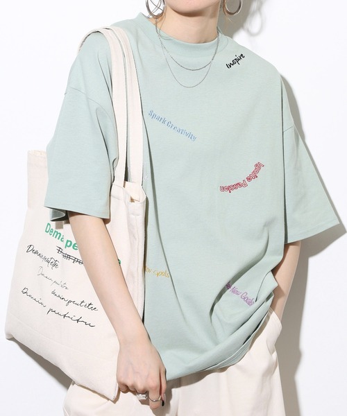 FUNALIVE(ファンアライブ)の「カラーロゴ刺繍オーバーサイズメッセージTシャツ(Tシャツ/カットソー・レディース・グリーン/ブラック/オフホワイト・FREE)」の17枚目の写真