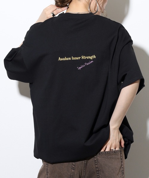 FUNALIVE(ファンアライブ)の「カラーロゴ刺繍オーバーサイズメッセージTシャツ(Tシャツ/カットソー・レディース・グリーン/ブラック/オフホワイト・FREE)」の13枚目の写真