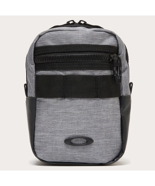 OAKLEY(オークリー)の「最新 オークリー ENHANCE LT POUCH 9.0/ ショルダーバッグ /ポーチ/バッグ/撥水加工/OAKLEY(ショルダーバッグ・メンズ・ブラック/ライトグレー・ONE SIZE)」の1枚目の写真