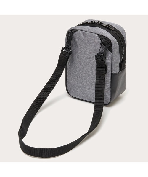 OAKLEY(オークリー)の「最新 オークリー ENHANCE LT POUCH 9.0/ ショルダーバッグ /ポーチ/バッグ/撥水加工/OAKLEY(ショルダーバッグ・メンズ・ブラック/ライトグレー・ONE SIZE)」の6枚目の写真