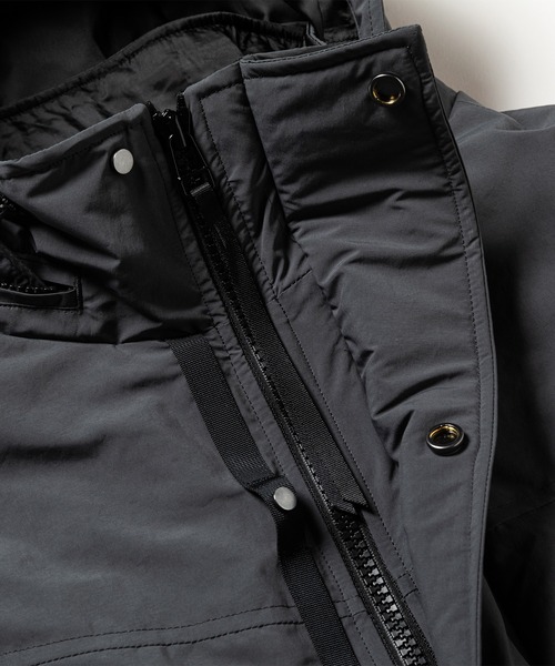 meanswhile(ミーンズワイル)の「Side Slit Padding Vest(ベスト・メンズ・ベージュ系その他/チャコール・3(L)/2(M)/1(S))」の6枚目の写真
