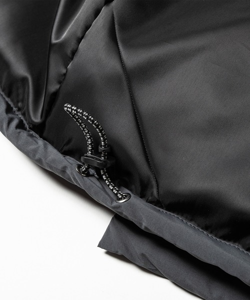 meanswhile(ミーンズワイル)の「Side Slit Padding Vest(ベスト・メンズ・ベージュ系その他/チャコール・3(L)/2(M)/1(S))」の11枚目の写真