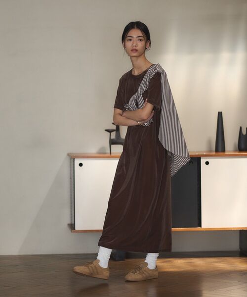 CRAFT STANDARD BOUTIQUE(クラフトスタンダードブティック)の「ベロアハーフスリーブワンピース(ワンピース・レディース・ブラウン/グレー系その他2/パープル・FREE)」の2枚目の写真