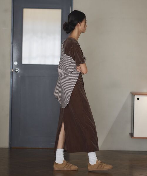 CRAFT STANDARD BOUTIQUE(クラフトスタンダードブティック)の「ベロアハーフスリーブワンピース(ワンピース・レディース・ブラウン/グレー系その他2/パープル・FREE)」の14枚目の写真