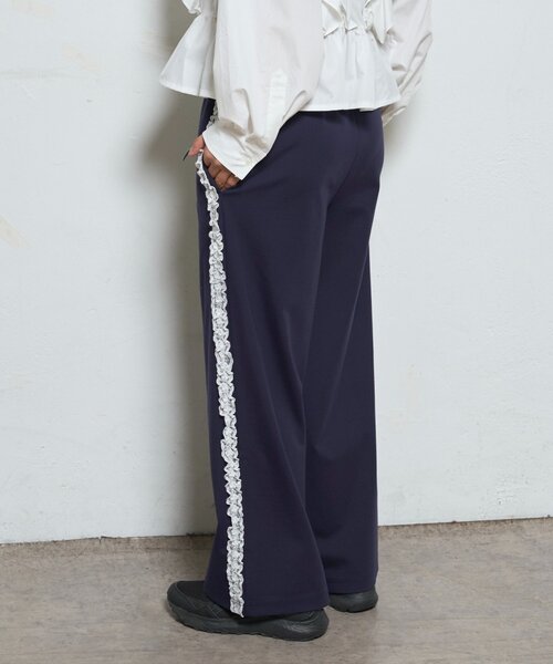 WHO'S WHO gallery（フーズフーギャラリー）の「サイドレースラインパンツ（スラックス・レディース・ブラック/ネイビー/ブラウン・SMALL/MEDIUM）」の17枚目の写真
