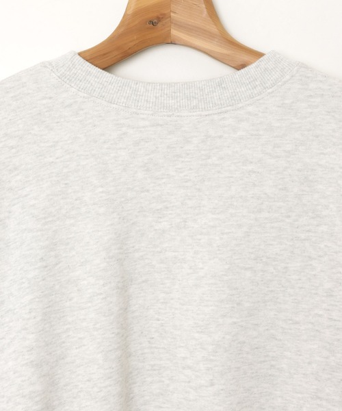 ANME（アンメ）の「ワンポイント袖ロゴ刺繍スウェットトップス（スウェット・レディース・オフホワイト/ブラック/オートミール/ブラウン・XL/L/M）」の22枚目の写真