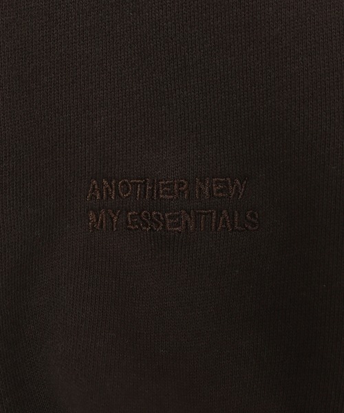ANME（アンメ）の「ワンポイント袖ロゴ刺繍スウェットトップス（スウェット・レディース・オフホワイト/ブラック/オートミール/ブラウン・XL/L/M）」の18枚目の写真