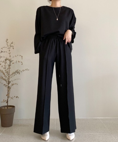 FAVORITO(ファヴォリート)の「長袖トップスワイドパンツセットアップ(セットアップ・レディース・ブラック/ベージュ・M/S)」の10枚目の写真