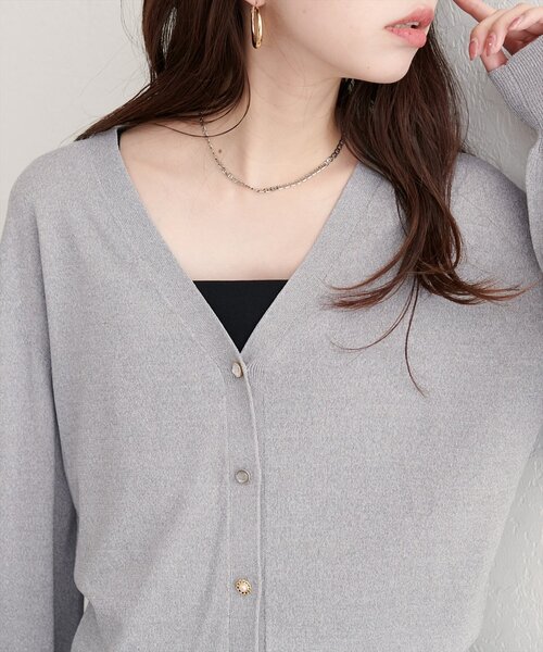 natural couture（ナチュラルクチュール）の「【WEB限定】いろいろ釦ベーシックカーデ（カーディガン/ボレロ・レディース・ネイビー/グレー/オフホワイト/ブラック/ピンクベージュ・FREE）」の10枚目の写真
