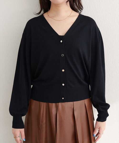 natural couture（ナチュラルクチュール）の「【WEB限定】いろいろ釦ベーシックカーデ（カーディガン/ボレロ・レディース・ネイビー/グレー/オフホワイト/ブラック/ピンクベージュ・FREE）」の19枚目の写真
