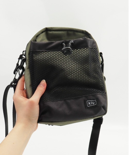KiU(キウ)の「KiU キウ パラコードメッシュポケットショルダー k373(ショルダーバッグ・レディース・カーキ/ブラック/ベージュ・FREE)」の14枚目の写真
