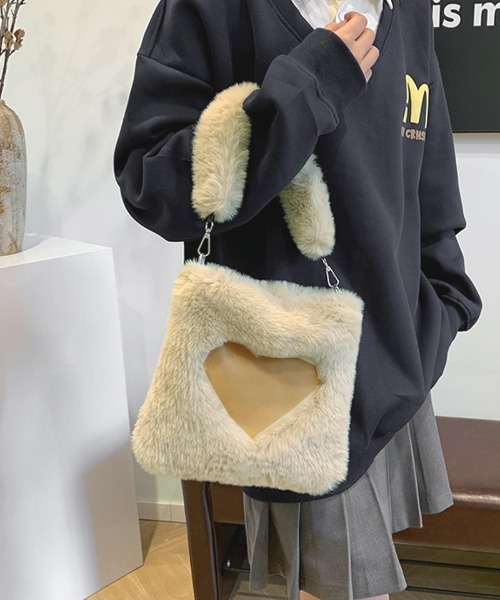 shoppinggo（ショッピングゴー）の「ファーバッグ ハート ミニトートバッグ 肩掛け 秋冬 女性 大人 手提げバッグ（トートバッグ・レディース・ベージュ/ブラック/ホワイト/キャメル/ピンク・FREE）」の10枚目の写真