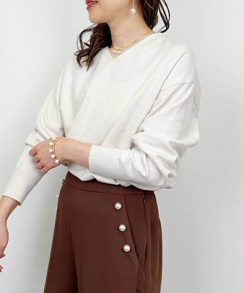 PICCIN（ピッチン）の「シンプルVネックニット（Tシャツ/カットソー・レディース・アイボリー/ブラック/レッド・M）」の5枚目の写真