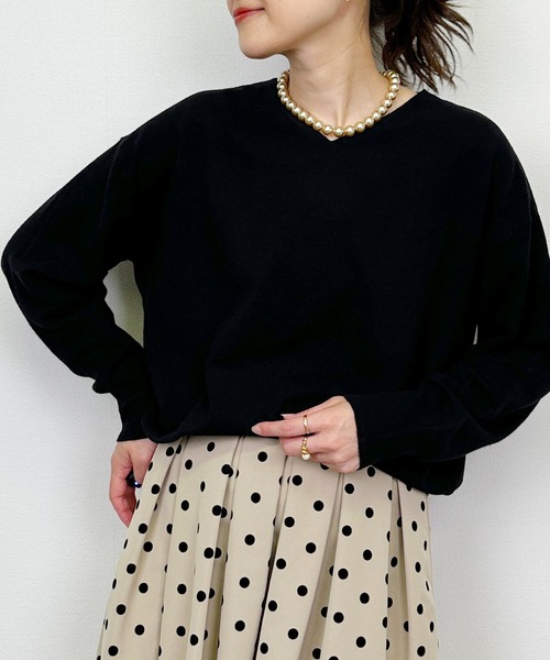 PICCIN（ピッチン）の「シンプルVネックニット（Tシャツ/カットソー・レディース・アイボリー/ブラック/レッド・M）」の12枚目の写真