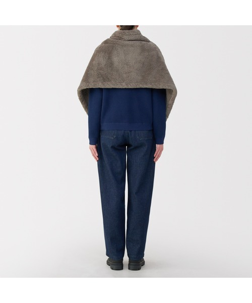 無印良品(ムジルシリョウヒン)の「再生ポリエステルあったかボア ケープ(ストール/ショール・レディース・ブラウン系/ライトベージュ/ブラック・FREE)」の13枚目の写真