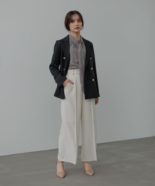 Andemiu（アンデミュウ）の「ピンタックストレートパンツ601011（スラックス・レディース・ブラック/アイボリー/ブラウン・MEDIUM/SMALL）」の10枚目の写真