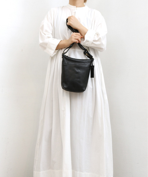 ATLANTA（アトランタ）の「アトランタ ATLANTA / 牛革縦ミニショルダー（ショルダーバッグ・レディース・グレー/ブラック/キャメル/レッド・FREE）」の14枚目の写真