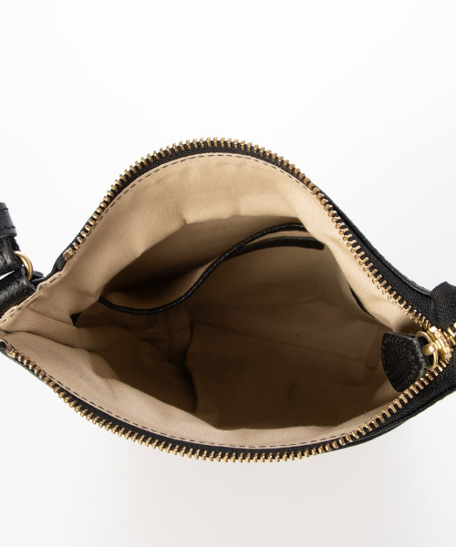 ATLANTA（アトランタ）の「アトランタ ATLANTA / 牛革縦ミニショルダー（ショルダーバッグ・レディース・グレー/ブラック/キャメル/レッド・FREE）」の8枚目の写真