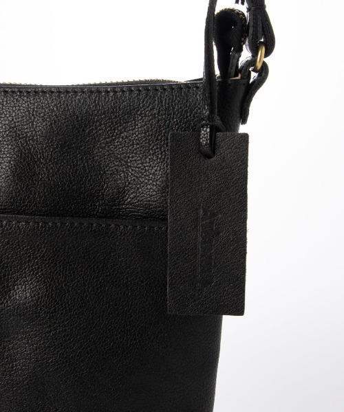 ATLANTA（アトランタ）の「アトランタ ATLANTA / 牛革縦ミニショルダー（ショルダーバッグ・レディース・グレー/ブラック/キャメル/レッド・FREE）」の9枚目の写真