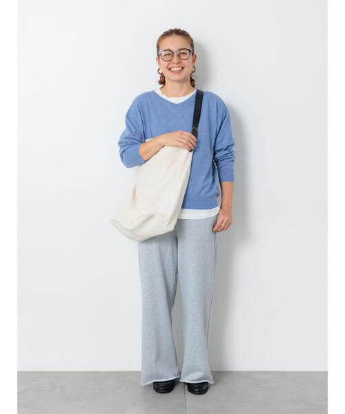 Lugnoncure（ルノンキュール）の「もちもちVネックニット（ニット/セーター・レディース・ブルー/ブラック/レッド/ベージュ・F）」の8枚目の写真