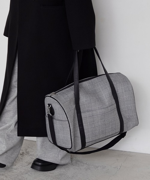 forksy.（フォルクシー）の「【forksy.】チェック柄2wayビッグショルダートラベルボストンバッグ（ボストンバッグ・レディース・ベージュ系/ブラック系・FREE）」の4枚目の写真