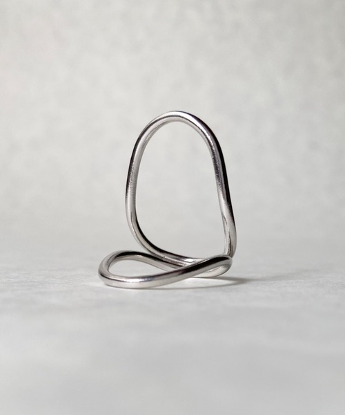 MELANGE(メランジェ)の「MELANGE Bezier フープリング(リング・レディース・シルバー/ゴールド・#11/#13)」の6枚目の写真