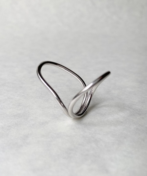 MELANGE(メランジェ)の「MELANGE Bezier フープリング(リング・レディース・シルバー/ゴールド・#11/#13)」の8枚目の写真