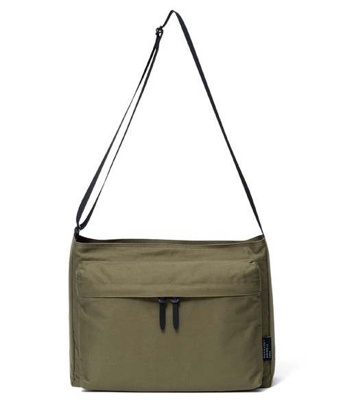 MARGARET HOWELL idea(マーガレット・ハウエルアイデア)の「MARGARET HOWELL idea(マーガレット・ハウエル アイデア) Weather proof ショルダーバッグ(B)(ショルダーバッグ・メンズ・ネイビー/ブラック/カーキ・FREE)」の2枚目の写真