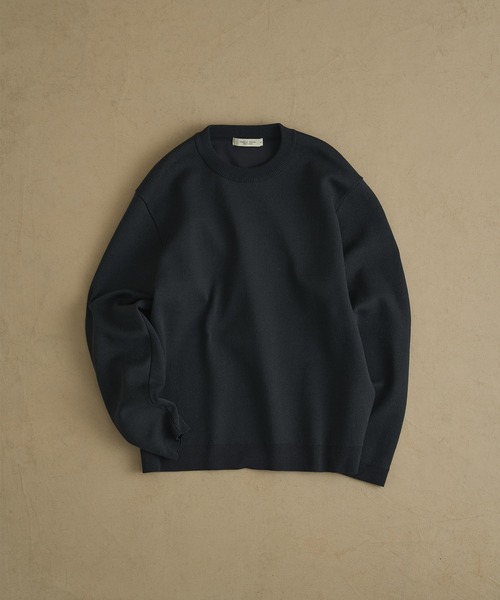 PUBLIC TOKYO（パブリックトウキョウ）の「【春先も大活躍】バウンドウールクルーネックニット /洗える/オフィスカジュアル/通勤/毛玉防止（ニット/セーター・メンズ・グレー/グレイッシュベージュ/ホワイト/ブラック/ダークグレー・1/4/3/2）」の4枚目の写真