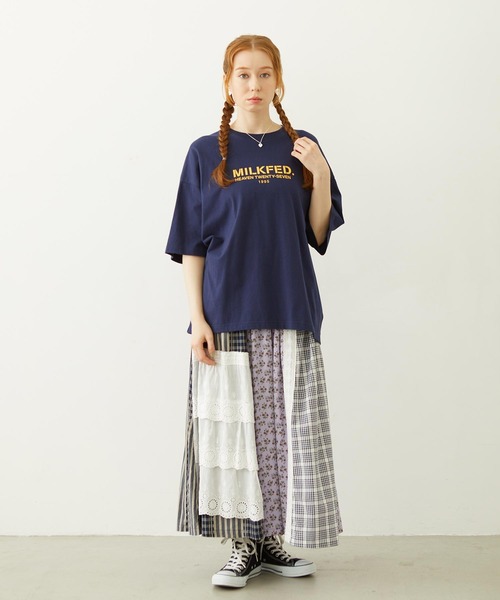 MILKFED.(ミルクフェド)の「STENCIL LOGO WIDE S/S TEE(Tシャツ/カットソー・レディース・ブラック/ネイビー/ホワイト・L/M)」の16枚目の写真