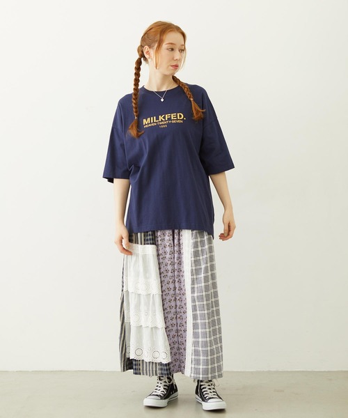 MILKFED.(ミルクフェド)の「STENCIL LOGO WIDE S/S TEE(Tシャツ/カットソー・レディース・ブラック/ネイビー/ホワイト・L/M)」の17枚目の写真