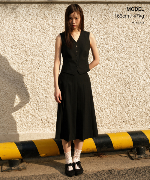 MUSINSA STANDARD WOMAN（ムシンサスタンダードウーマン）の「レディースプリーツミディスカート[ブラック]（スカート・レディース・その他・SMALL/MEDIUM/LARGE/X-SMALL）」の8枚目の写真