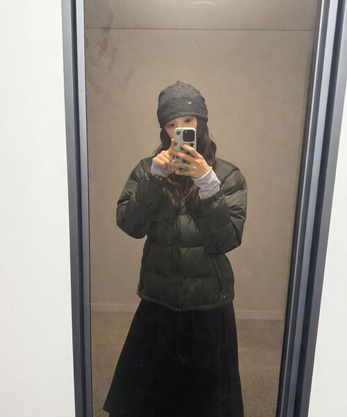 MUSINSA STANDARD WOMAN（ムシンサスタンダードウーマン）の「レディースプリーツミディスカート[ブラック]（スカート・レディース・その他・SMALL/MEDIUM/LARGE/X-SMALL）」の13枚目の写真