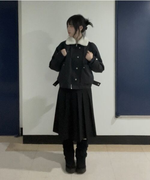 MUSINSA STANDARD WOMAN（ムシンサスタンダードウーマン）の「レディースプリーツミディスカート[ブラック]（スカート・レディース・その他・SMALL/MEDIUM/LARGE/X-SMALL）」の16枚目の写真