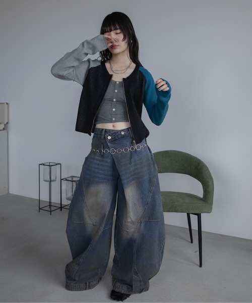 VACANCY（ヴァカンシー）の「配色アシメリブZIPトップス（カーディガン/ボレロ・レディース・ブラック/グリーン・FREE）」の20枚目の写真