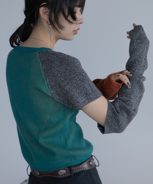 VACANCY（ヴァカンシー）の「配色アシメリブZIPトップス（カーディガン/ボレロ・レディース・ブラック/グリーン・FREE）」の14枚目の写真