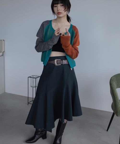 VACANCY（ヴァカンシー）の「配色アシメリブZIPトップス（カーディガン/ボレロ・レディース・ブラック/グリーン・FREE）」の3枚目の写真