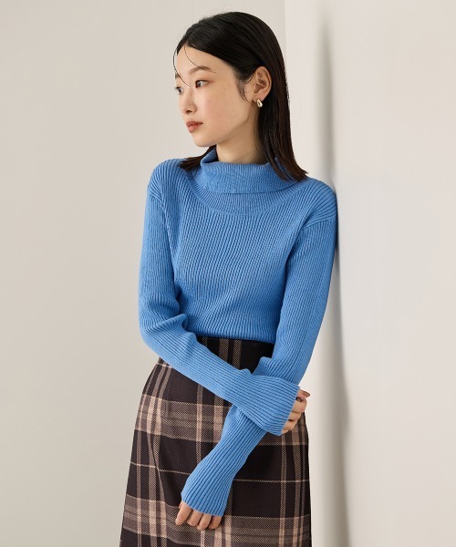 ketty（ケティ）の「調温バックボタンハイネックニット≪手洗い可能≫（ニット/セーター・レディース・ブラック系その他/ブルー/ブラック/ライトグレー・M）」の4枚目の写真