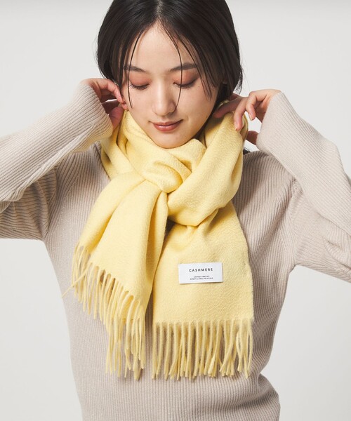 green label relaxing（グリーンレーベルリラクシング）の「カシミヤ マフラー（マフラー・レディース・オフホワイト/ライトブルー/ライトグレー/イエロー・FREE）」の5枚目の写真