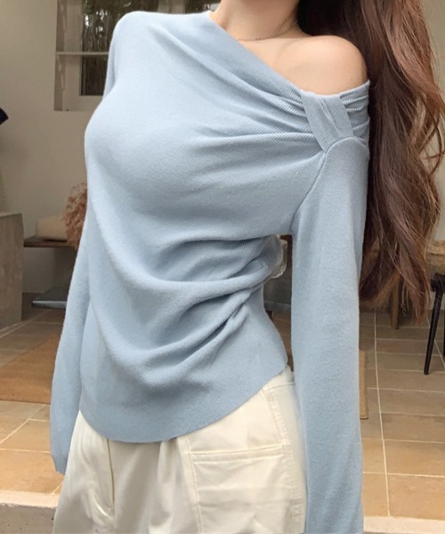 Miniministore(ミニミニストア)の「オフショルダーニットトップス 肌見せ秋服(ニット/セーター・レディース・ベージュ/ブラック/アイボリー/ピンク/ブルー・FREE)」の6枚目の写真