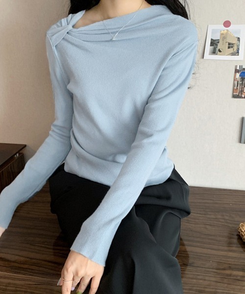 Miniministore(ミニミニストア)の「オフショルダーニットトップス 肌見せ秋服(ニット/セーター・レディース・ベージュ/ブラック/アイボリー/ピンク/ブルー・FREE)」の7枚目の写真